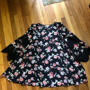 Re:named floral dress with lace sleeves